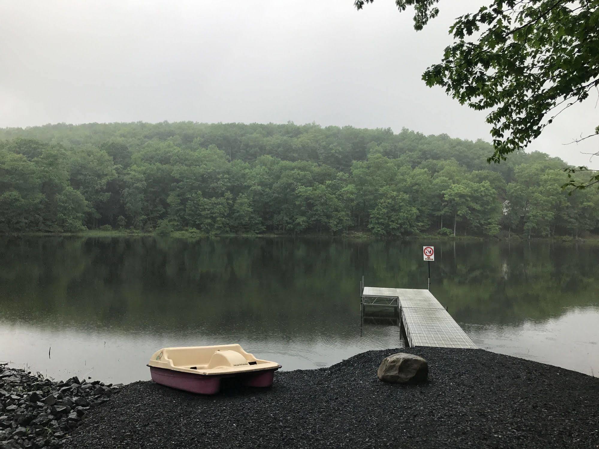 Private Dream House In The Poconos Bushkill Exterior photo